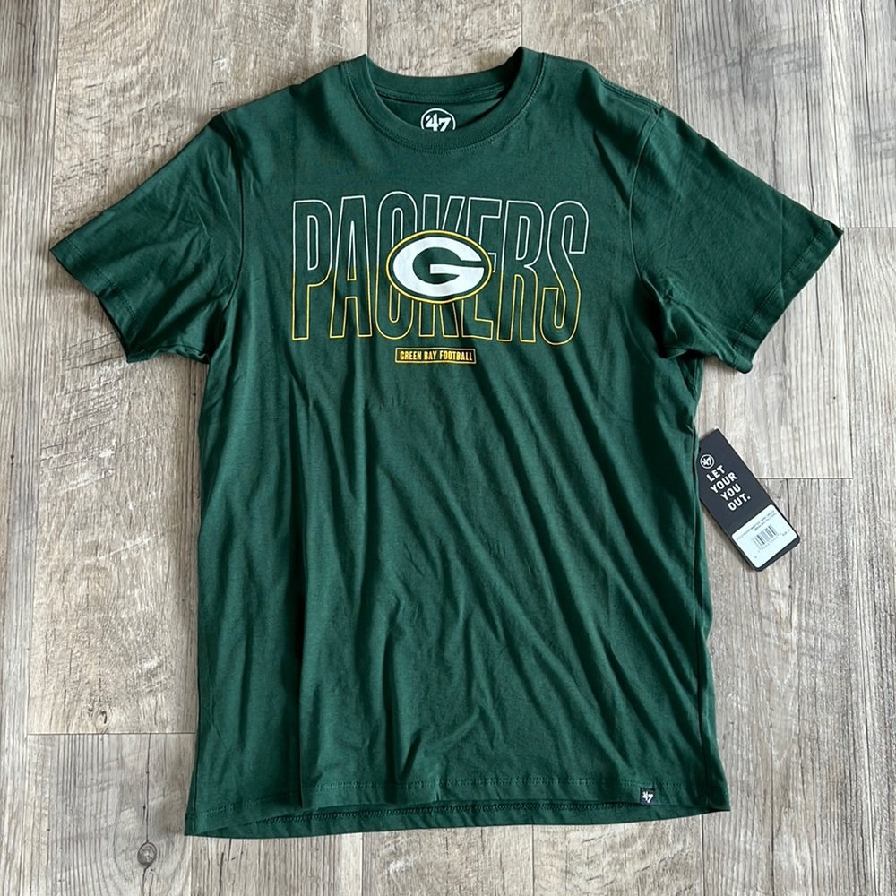 NWT Men’s Green Bay Packers T Shirt.